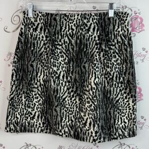 Le Chateau skirt soft fuzzy, fleece, Black and White Animal Print Skirt